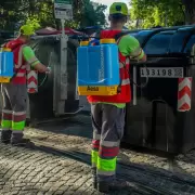 Para evitar el olor a basura, en Buenos Aires rociarán los contenedores con fragancia a limón