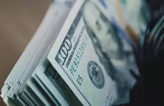 dolares