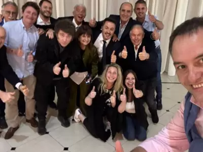 Milei y ministros nacionales