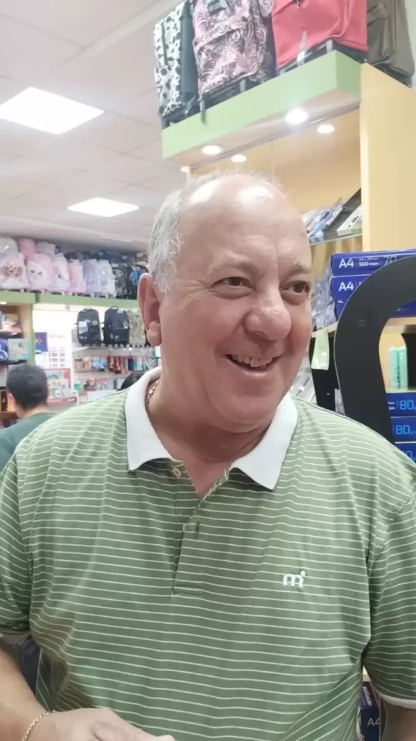Sergio Caratoni, propietario de una librería