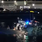 Washington: encontraron las cajas negras del avión que chocó con un helicóptero