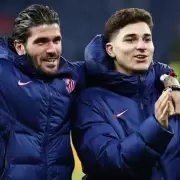 El divertido e improvisado festejo de cumpleaños que Rodrigo De Paul le organizó a Julián Álvarez