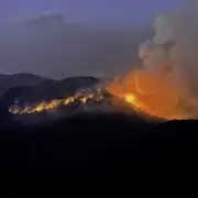 Fuerte advertencia del gobernador de Chubut: "los que incendian nuestra cordillera van a terminar presos"