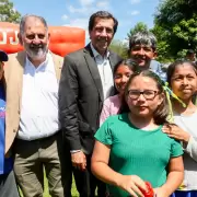 El gobernador de la Provincia comparti� con 3.000 ni�os y ni�as el cierre de las colonias de vacaciones de Alto Comedero