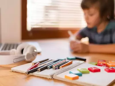 Ayuda Escolar 2025