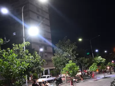 Obras de iluminaci�n para la Plaza Belgrano
