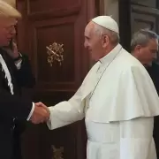 El papa Francisco criticó a Donald Trump por la deportación masiva de inmigrantes: "Va a terminar mal"