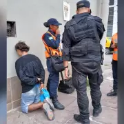 Detuvieron a un hombre que le robó una mochila a una mujer en pleno centro