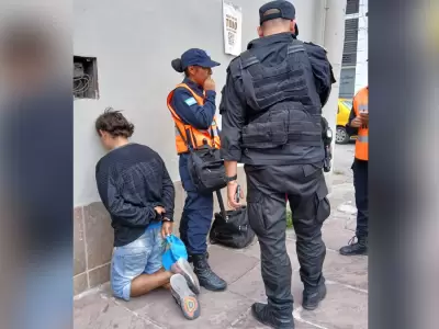 detenido en el centro