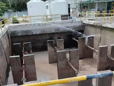 Contin�an los trabajos para normalizar el servicio de agua potable