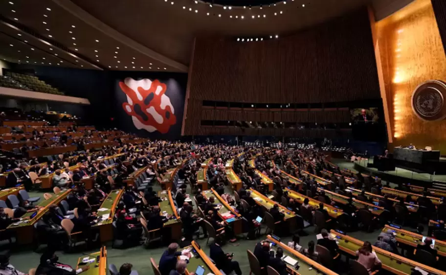 Aunque la Argentina se abstuvo, la ONU aprobó una resolución para que Rusia retire las tropas de Ucrania