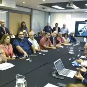 Tensión con los gremios docentes: el Gobierno les ofreció un salario básico de $500.000 y no hubo acuerdo