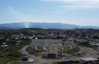 Ciudad Deportiva: avanza la instalaci�n de vigas para la cubierta del estadio