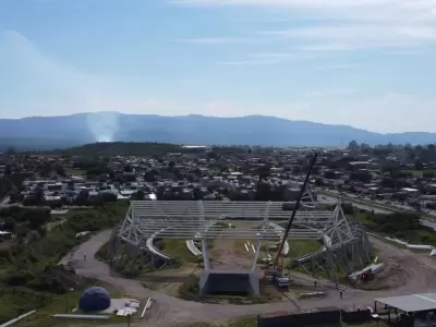 Ciudad Deportiva: avanza la instalaci�n de vigas para la cubierta del estadio
