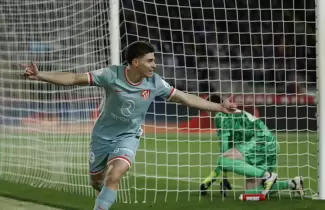 Atl�tico de Madrid empat� 4-4 con el Barcelona