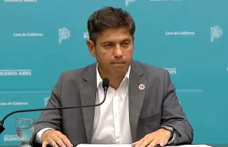 Kicillof le respondi� a Milei y dijo que lo denunciar� penalmente: �No sea cobarde y re�nase a trabajar con seriedad�