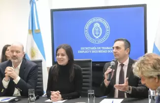 ministros-sandra-pettovello-y-federico-sturzenegger-encabezaron-reunion-empresarios-pero-falto-la-cgt-foto-capital-humanojfif