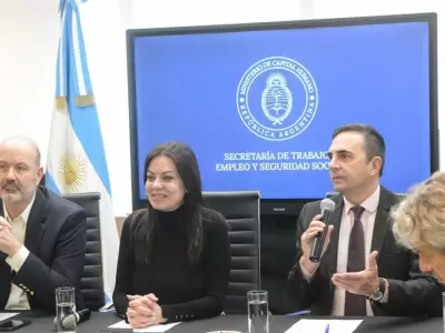 ministros-sandra-pettovello-y-federico-sturzenegger-encabezaron-reunion-empresarios-pero-falto-la-cgt-foto-capital-humanojfif