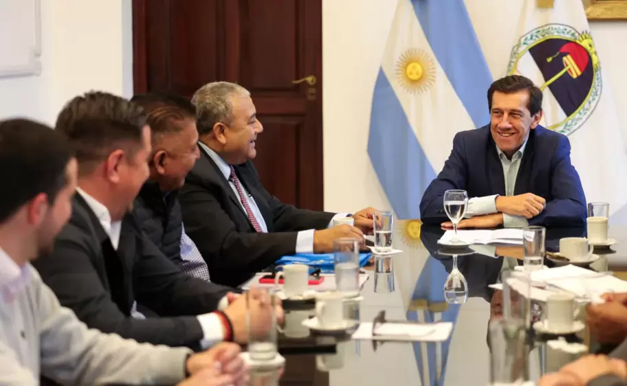 Sadir junto a excombatientes de Malvinas