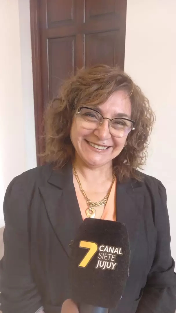 Miriam Serrano Ministra de Educación