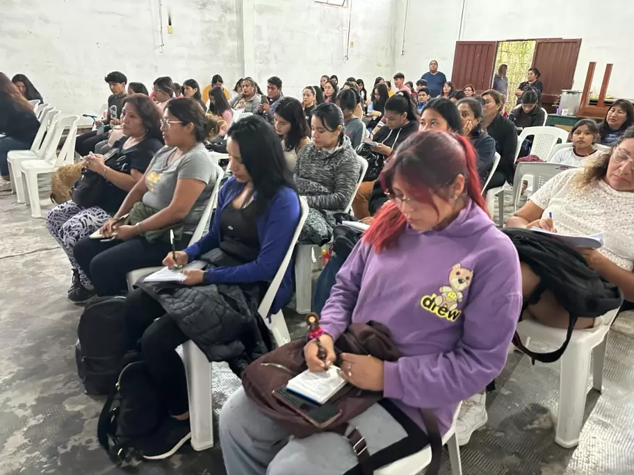 Actividad de la Fundación Raíces Jujeñas en barrio Bajo Éxodo