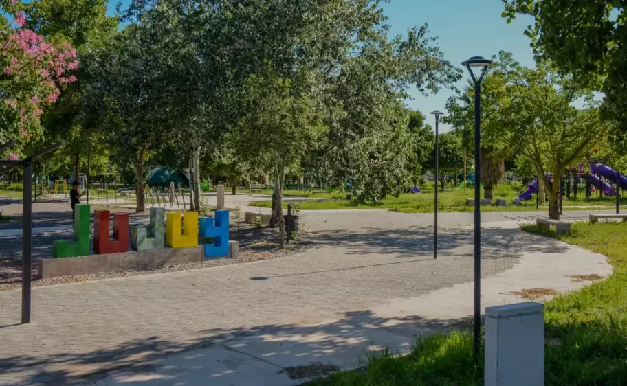 parque urbano Alto Comedero
