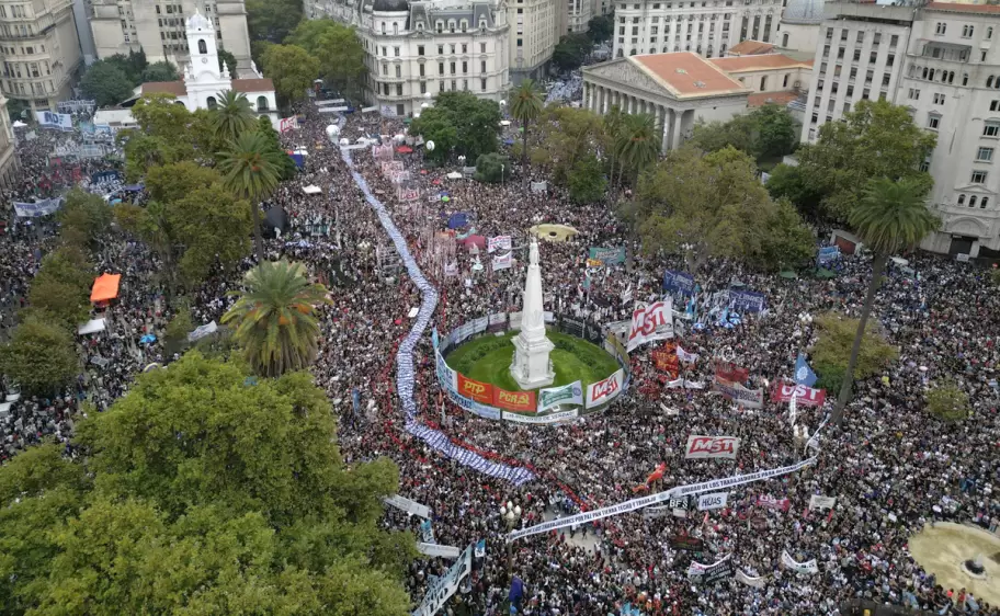 marcha 24 de marzo plaza de mayo