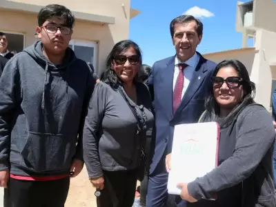 Carlos Sadir entrega de llaves
