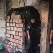 Rescataron a dos menores de un incendio: piden colaboraciones tras perderlo todo por el fuego