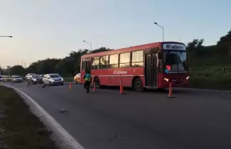 tr�nsito desviado en el acceso sur