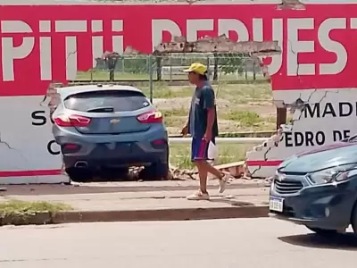 incidente san pedro auto incrustado