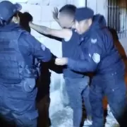 Un hombre intentó abrir un auto con una pinza en barrio Belgrano y fue demorado
