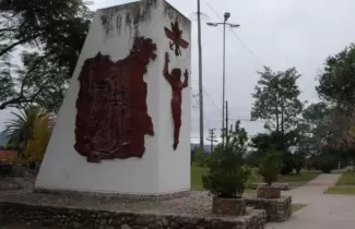monumento-homenaje-los-ex-combatientes-malvinas