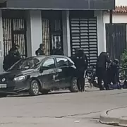 Detuvieron a una pareja que ten�a en su poder marihuana y un arma de fuego dentro de un veh�culo