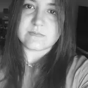 M�nica Palaz�n