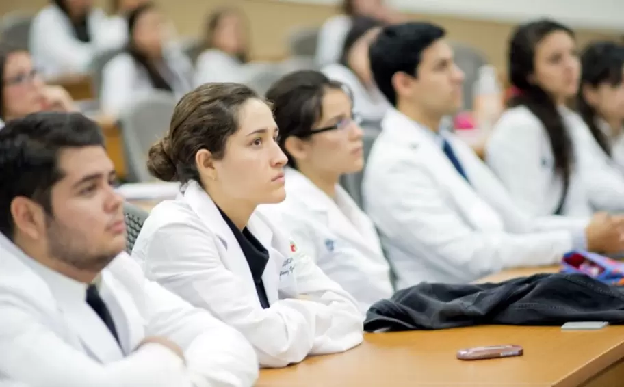 estudiantes de medicina