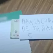 Entraron a robar a una casa y le dejaron una nota con 500 pesos "para la comida"