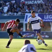 Estudiantes empat� sobre el final en el cl�sico platense ante Gimnasia por el Torneo Apertura 2025