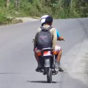 La provincia de Buenos Aires analiza restringir la circulaci�n de motos con acompa�antes