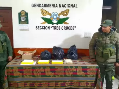 droga en colectivo tres cruces