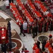 El Vaticano anunció cuándo cerrará el féretro del papa Francisco