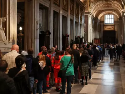 fila basilica papa francisco