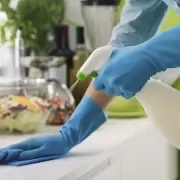 El 77% de las empleadas de casas particulares en Argentina no están registradas
