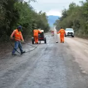 El Gobierno provincial apunta a mejorar rutas sin pavimento y proyecta casi 2.000 viviendas