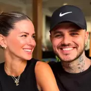 Mauro Icardi sorprendió a la China Suárez con una cama llena de pétalos y un detalle confirmaría el casamiento