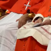 Cuál es el "kit de supervivencia" que los cardenales podrán llevar al cónclave