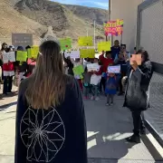 Con emoci�n y alegr�a, m�s estudiantes de la Puna recibieron a la Representante Nacional de los Estudiantes