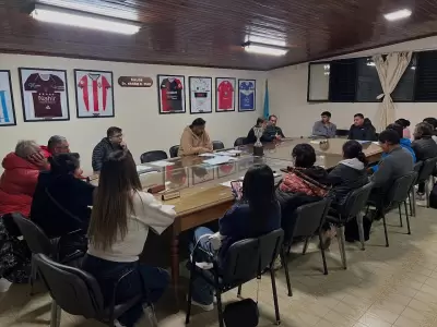 reuni�n liga juje�a de f�tbol