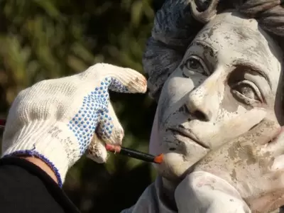 escultura lola mora