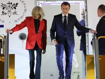 macron y su esposa